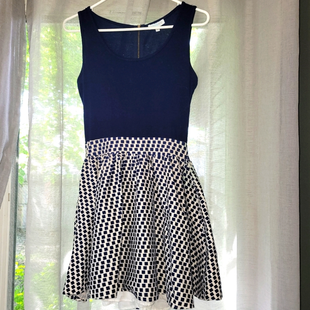 Jun & Ivy Dress Woman’s Small Fit And Flair Navy
